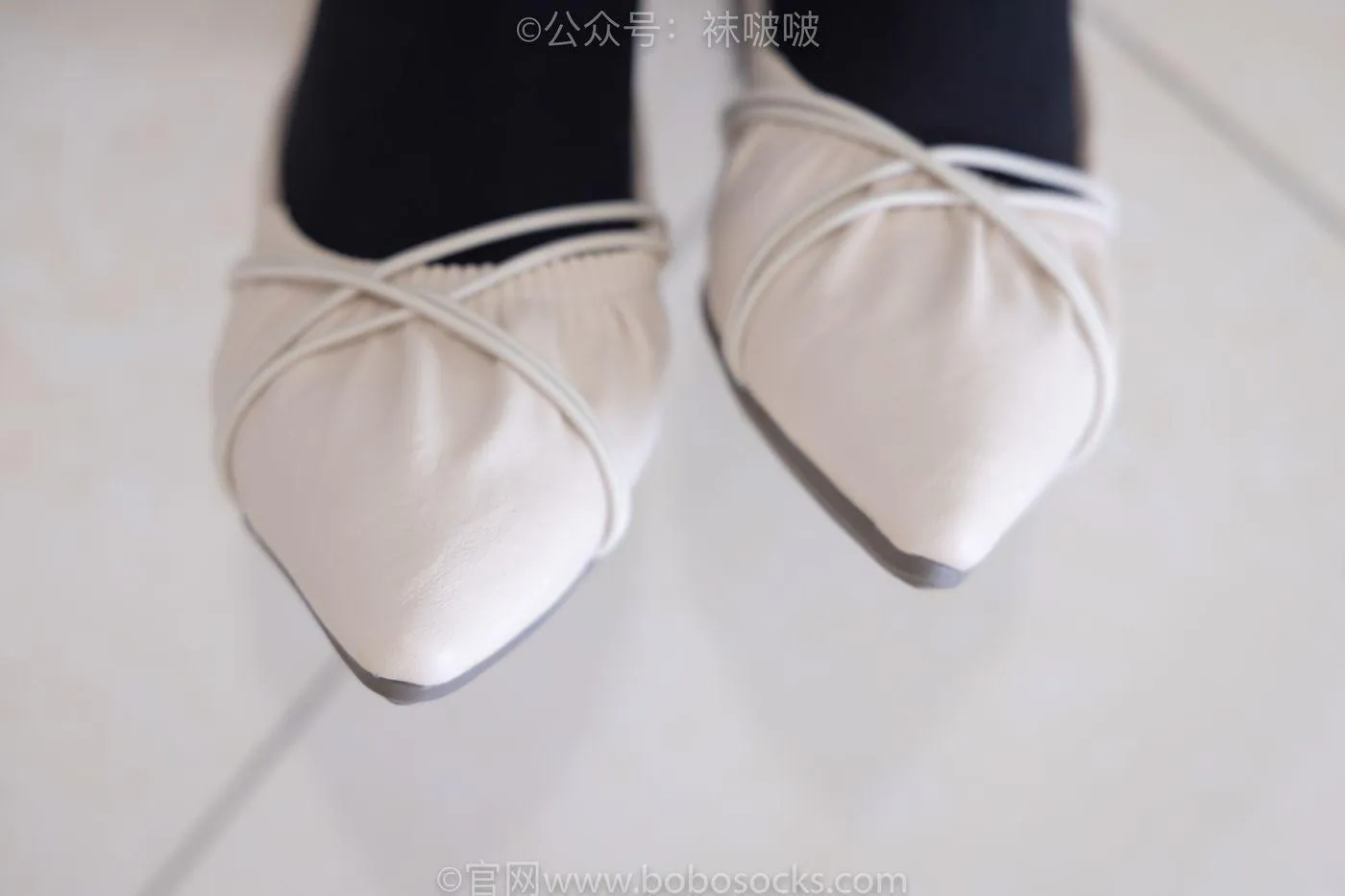 [BoBoSocks袜啵啵]NO.029 小甜豆-平底鞋、厚黑丝、厚肉丝、踩饼干剧情 [144P]插图5